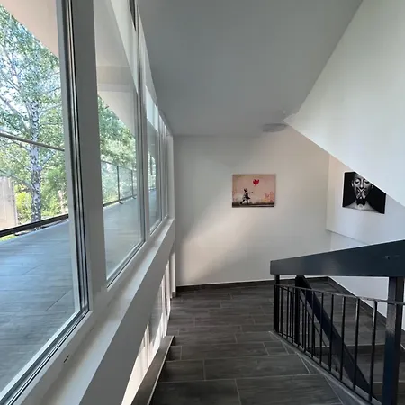 Apartment Sunday Rose 3